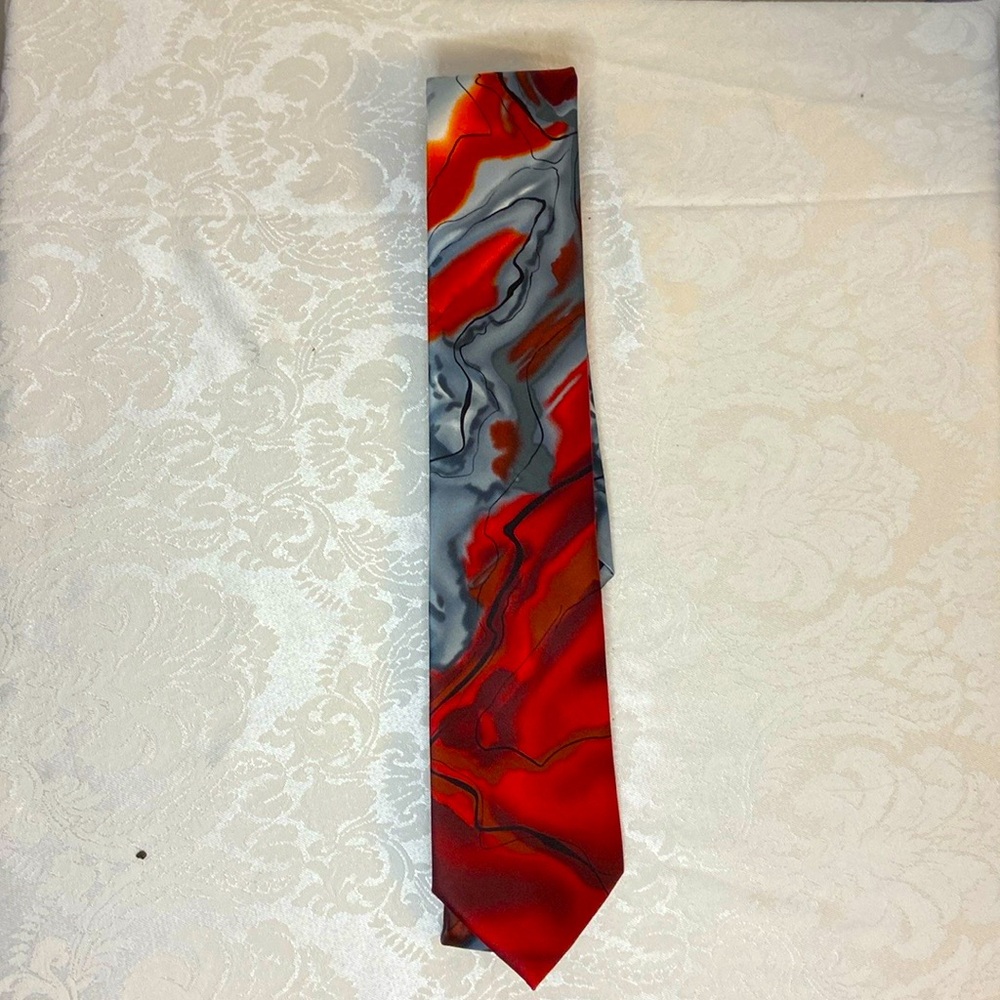 Vintage Jerry Garcia Greatful Dead men's tie Abstract Watercolor Red and Gray